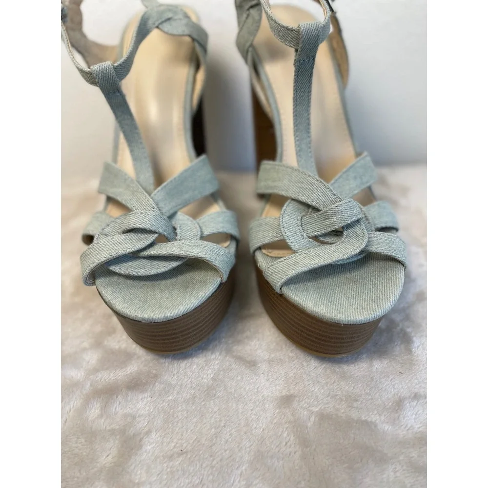 Charlotte Russe Denim Platform Sandals Light Wash Blue Strappy Block Heel Size 9
